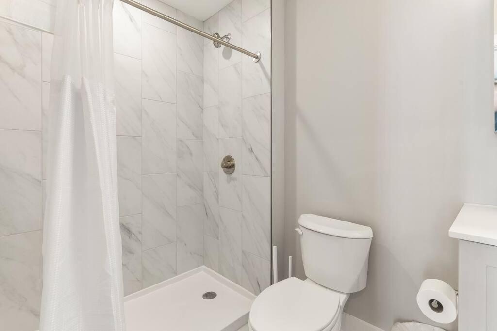 Apartment Nolibs, By Fishtown, Rooftop Access, Sleeps 6ppl, Lux Queen Beds, Smart Tvs, Views