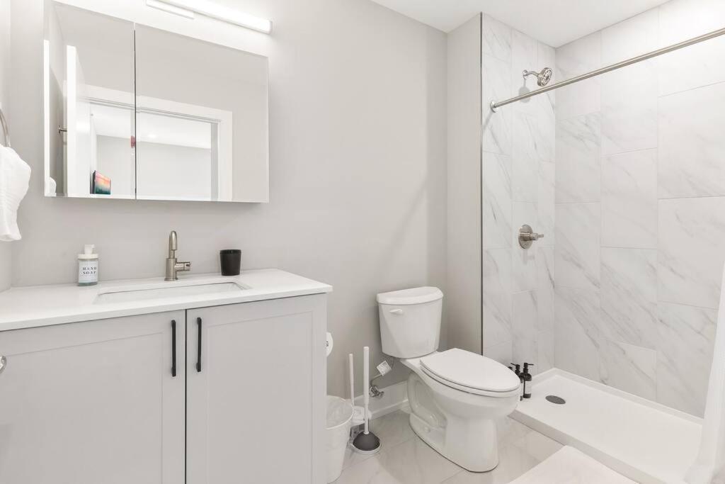 Nolibs, By Fishtown, Rooftop Access, Sleeps 6ppl, Lux Queen Beds, Smart Tvs, Views