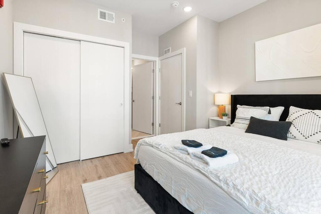 Apartment Nolibs, By Fishtown, Rooftop Access, Sleeps 6ppl, Lux Queen Beds, Smart Tvs, Views