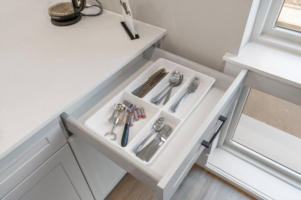 Nolibs, By Fishtown, Rooftop Access, Sleeps 6ppl, Lux Queen Beds, Smart Tvs, Views *